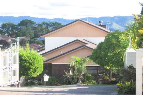 Photo of property in 6/248 Great North Road, Henderson, Auckland, 0612