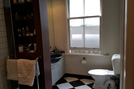Photo of property in 102 Wallace Street, Mount Cook, Wellington, 6021