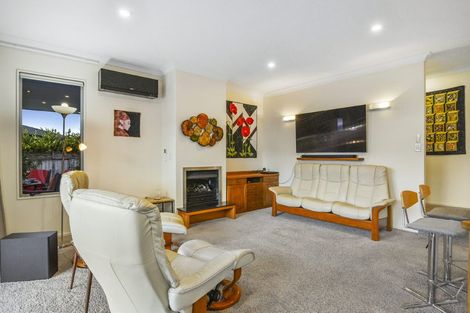 Photo of property in 160 Kittiwake Drive, Schnapper Rock, Auckland, 0632
