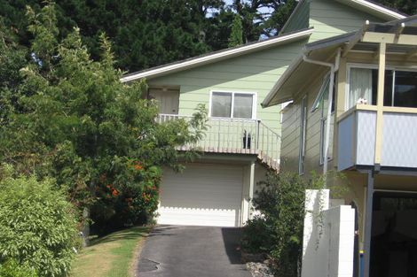 Photo of property in 2/10 Glenvale Place, Totara Vale, Auckland, 0629