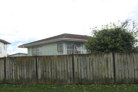 Photo of property in 11 Funnell Place, Manurewa, Auckland, 2102