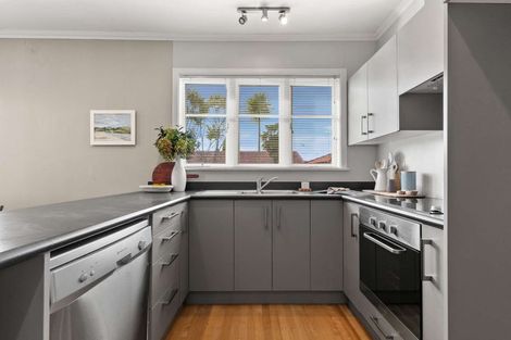 Photo of property in 57 Hamilton Road, Cambridge, 3434