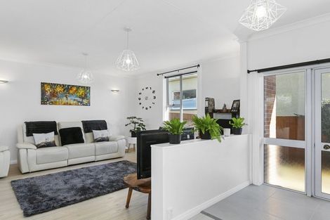 Photo of property in 110 Main South Road, Green Island, Dunedin, 9018