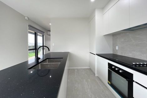 Photo of property in 16 Yellow Pear Lane, Karaka, 2578