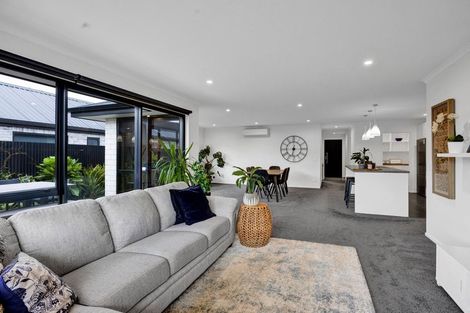 Photo of property in 69 Wilson Street, Hawera, 4610