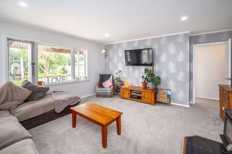 Photo of property in 37 Taverner Street, Carterton, 5713