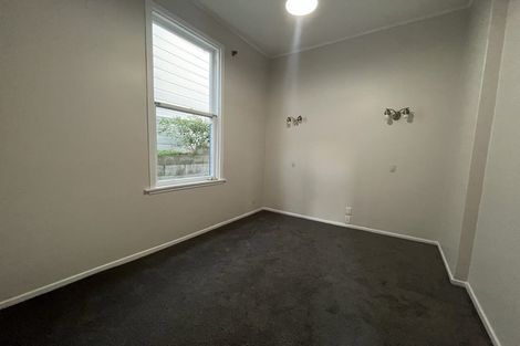 Photo of property in 108 Wallace Street, Mount Cook, Wellington, 6021