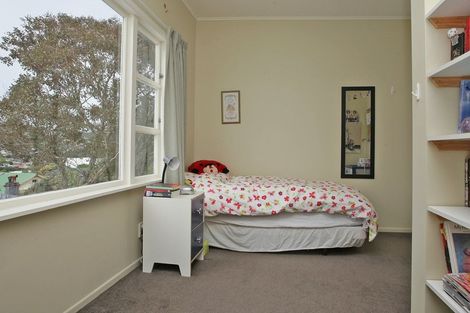 Photo of property in 64 Eden Street, Island Bay, Wellington, 6023