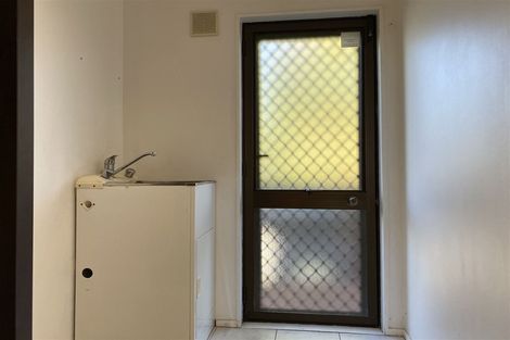 Photo of property in 8a Croydon Road, New Lynn, Auckland, 0600