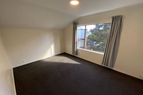 Photo of property in 1/19 Tree View Avenue, Glenfield, Auckland, 0629