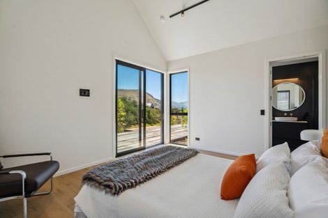 Photo of property in 11 Mckenzies Shute, Jacks Point, Queenstown, 9371