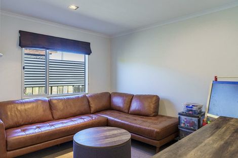 Photo of property in 7a Chester Place, Taradale, Napier, 4112