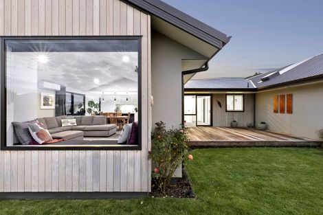 Photo of property in 8 Tahi Street, Albert Town, Wanaka, 9305