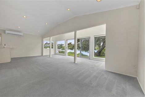 Photo of property in 1 Pakuranga Road, Pakuranga, Auckland, 2010