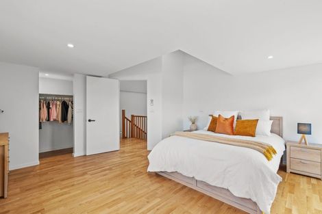 Photo of property in 143 Straven Road, Fendalton, Christchurch, 8014
