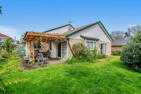 Photo of property in 2/21 Elizabeth Avenue, Papatoetoe, Auckland, 2025