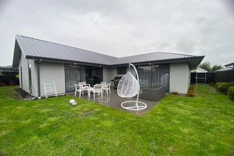 Photo of property in 5 Tussle Grove, Halswell, Christchurch, 8025