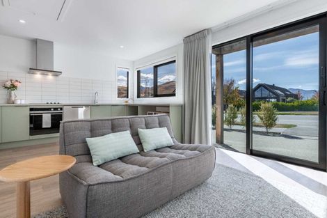 Photo of property in 39 Jack Hanley Drive, Jacks Point, Queenstown, 9371