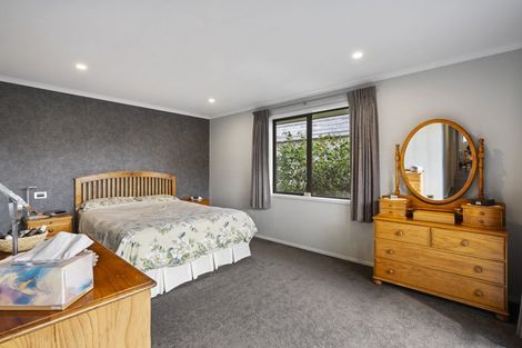 Photo of property in 9 Huetu Place, Bell Block, New Plymouth, 4312