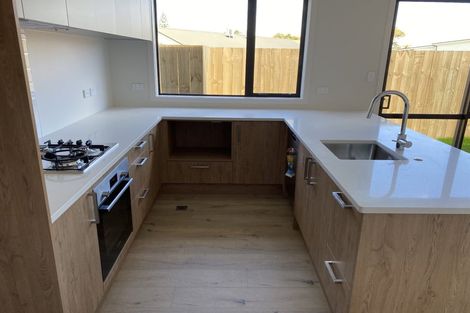 Photo of property in 27u2 Norman Street, Nawton, Hamilton, 3200