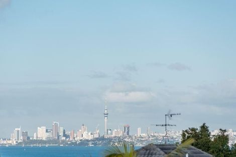 Photo of property in 63 Renoir Street, West Harbour, Auckland, 0618