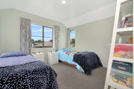 Photo of property in 2 Smylie Close, Ohauiti, Tauranga, 3112