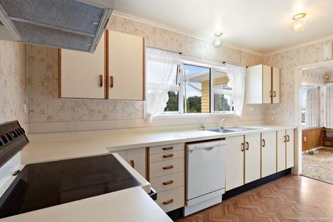 Photo of property in 31 Sunrise Avenue, Murrays Bay, Auckland, 0630