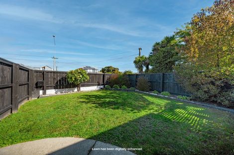 Photo of property in 2/35 New Brighton Road, Shirley, Christchurch, 8061