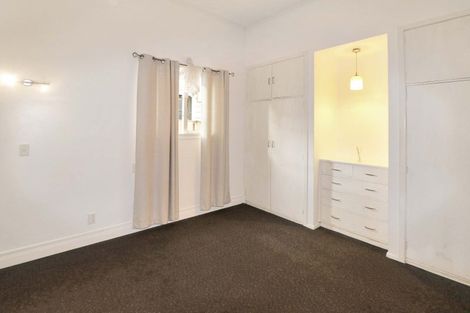 Photo of property in 8 Levy Street, Mount Victoria, Wellington, 6011