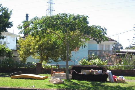 Photo of property in 15 Brains Road, Kelston, Auckland, 0602