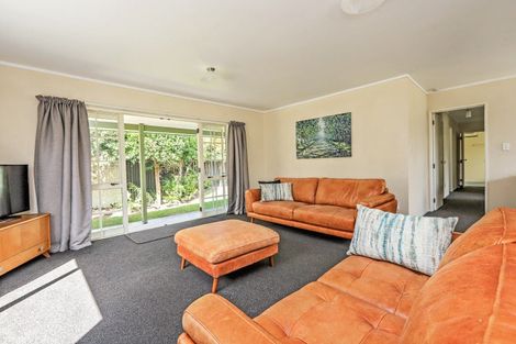 Photo of property in 6 Howard Road, Taradale, Napier, 4112