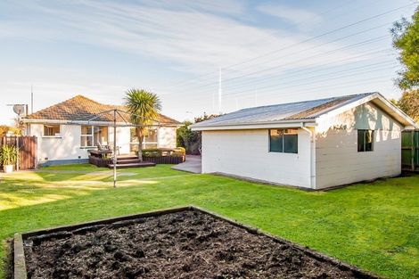 Photo of property in 16 Steele Street, Hornby, Christchurch, 8042