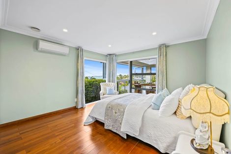 Photo of property in 1/5 Colmar Road, Mellons Bay, Auckland, 2014