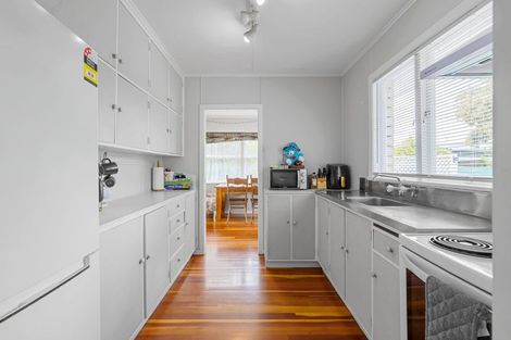 Photo of property in 28 Tamatea Road, Taupo, 3330