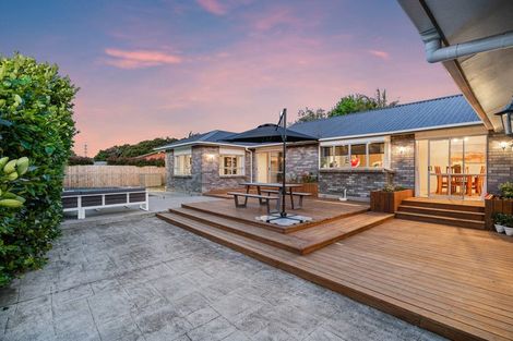 Photo of property in 8 Rarahu Place, The Gardens, Auckland, 2105