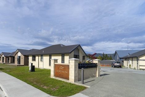 Photo of property in 10 Pop Andrew Drive, Te Anau, 9600