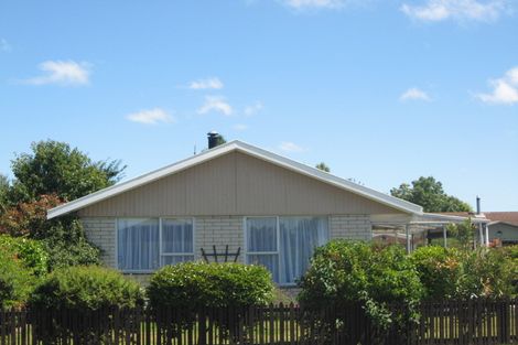 Photo of property in 12 Malabar Crescent, Broomfield, Christchurch, 8042