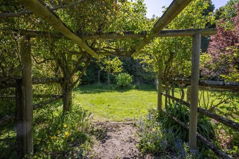 Photo of property in 92 Eders Road, Woodend, 7610