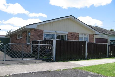 Photo of property in 2/1 Hill Road, Papatoetoe, Auckland, 2025
