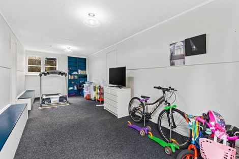 Photo of property in 19 Kelkirk Street, Kelston, Auckland, 0602