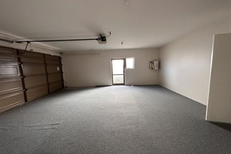 Photo of property in 30a Oakwood Grove, Eastern Beach, Auckland, 2012