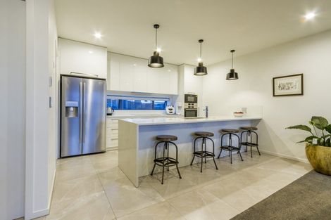 Photo of property in 13 Whakata Lane, Mairangi Bay, Auckland, 0630