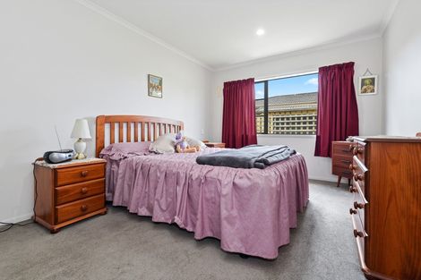Photo of property in Bramley Gardens, 27/3 Turnbury Court, Rototuna, Hamilton, 3210