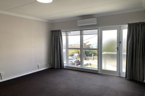 Photo of property in 76a Thompson Street, Mount Cook, Wellington, 6011
