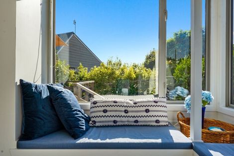Photo of property in 37 Gatman Street, Birkdale, Auckland, 0626
