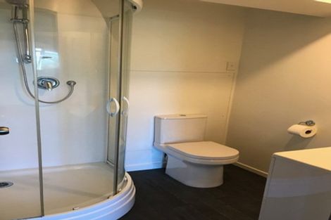 Photo of property in 32 Roick Parade, Glen Eden, Auckland, 0602