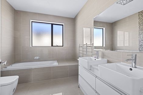 Photo of property in 81 Totara Views Drive, Silverdale, 0932