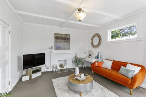 Photo of property in 8 Paisley Terrace, Karori, Wellington, 6012