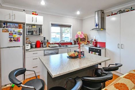 Photo of property in 23a Great South Road, Manurewa, Auckland, 2102