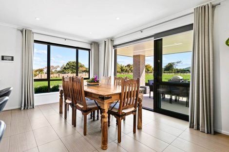Photo of property in 9 Fitzgerald Road, Drury, 2113